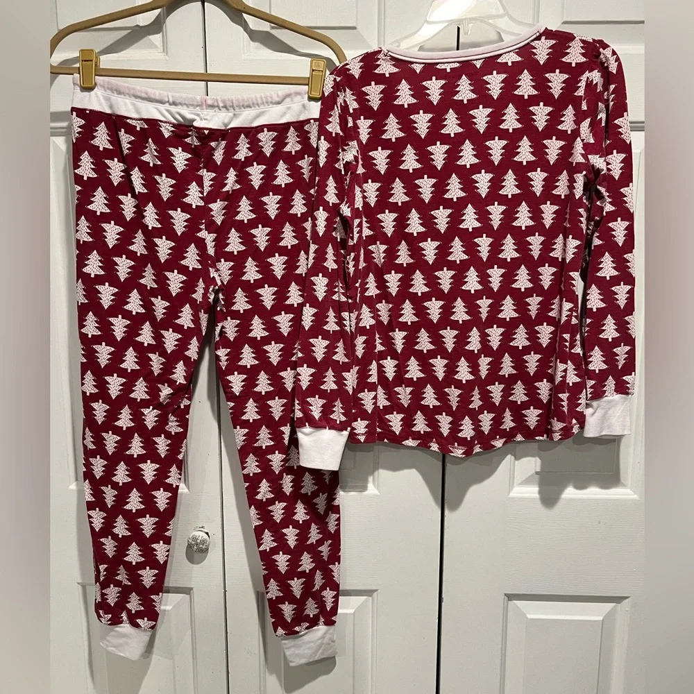 2 Pc Xmas🎄Tree PJ Set -Matching Long Sl Henley Top & Long Pants,Maroon & White